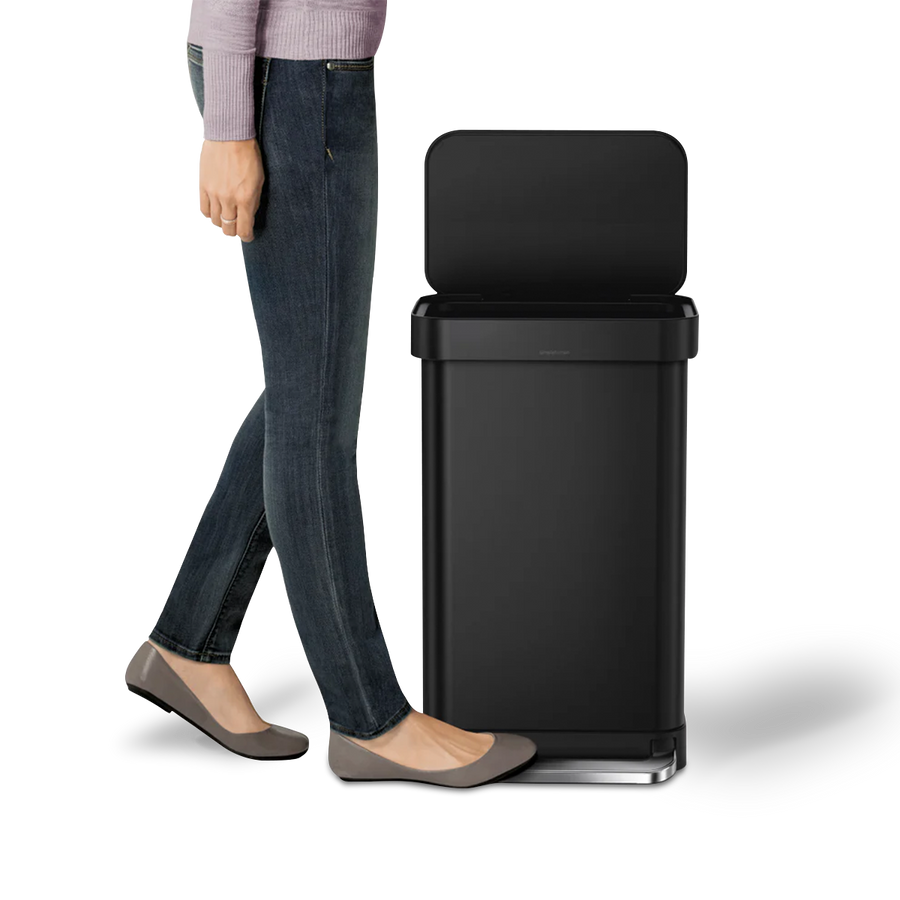 poubelle rectangulaire à pédale 45 litres, avec réserve à sacs